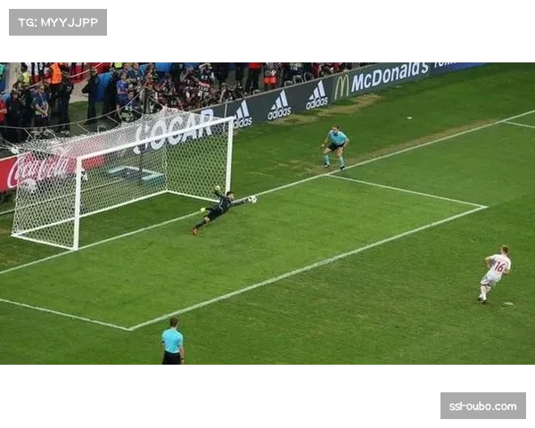 瓦伦西亚1-0塞尔塔,雨战中以坚韧的区域防守保住三分